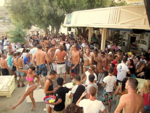 mykonos-playas-fiesta