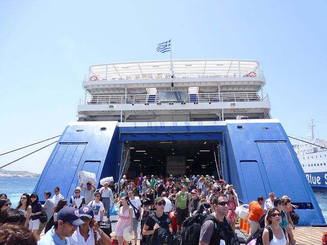 mykonos. ferry-barco